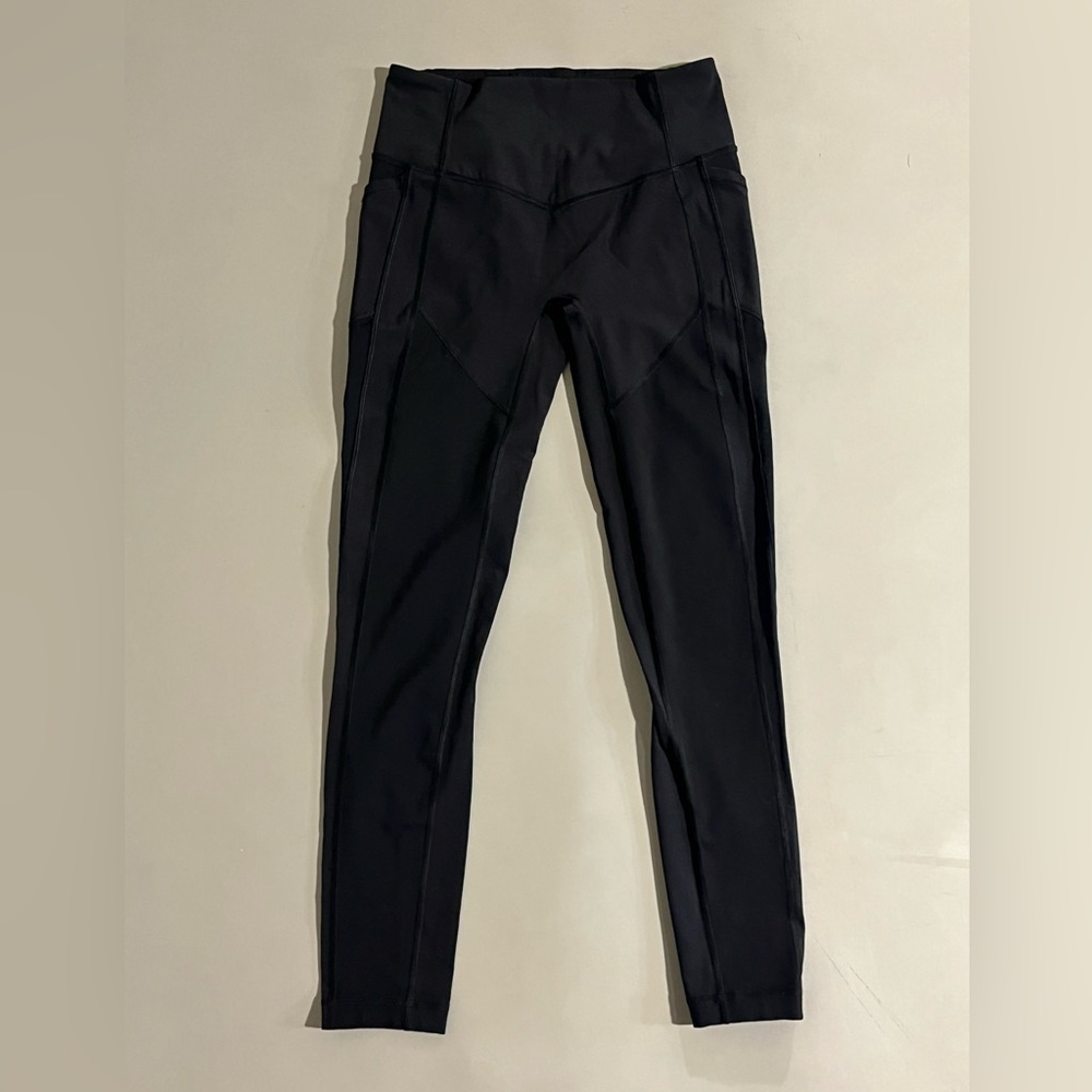 Lululemon Black Leggings With Pockets sz 8
